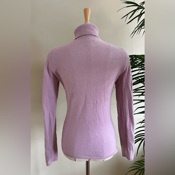 Sutton Studio 100% Cashmere Turtleneck Sweater | Lilac Pink | S - Picture 2 of 4